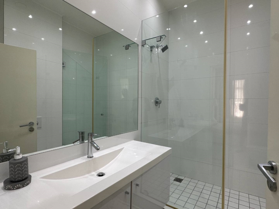 To Let 2 Bedroom Property for Rent in De Waterkant Western Cape